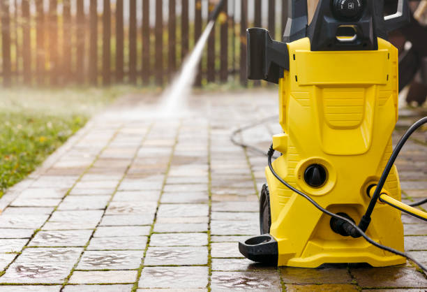 Best Oil Spill Cleanup  in Magalia, CA